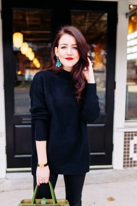 Woman wearing a minimalist outfit styled with elegant accessories, showing how intentional accessory styling elevates everyday looks